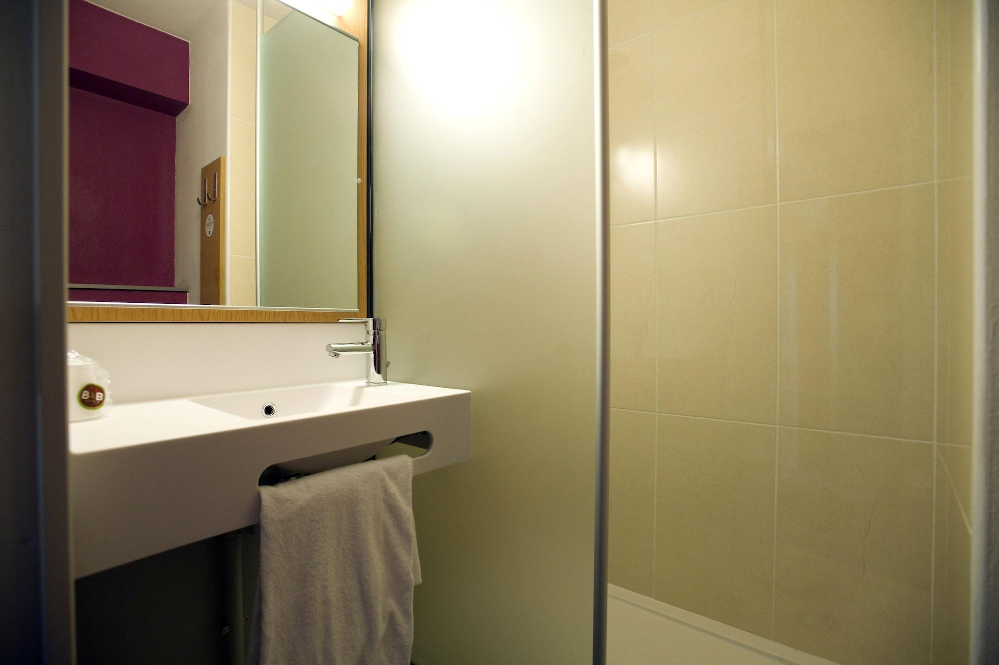 B&B Hotel Aix En Provence 勒图鲁内 外观 照片