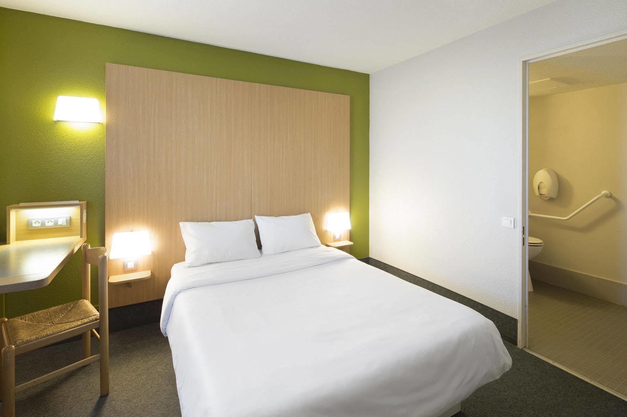 B&B Hotel Aix En Provence 勒图鲁内 外观 照片
